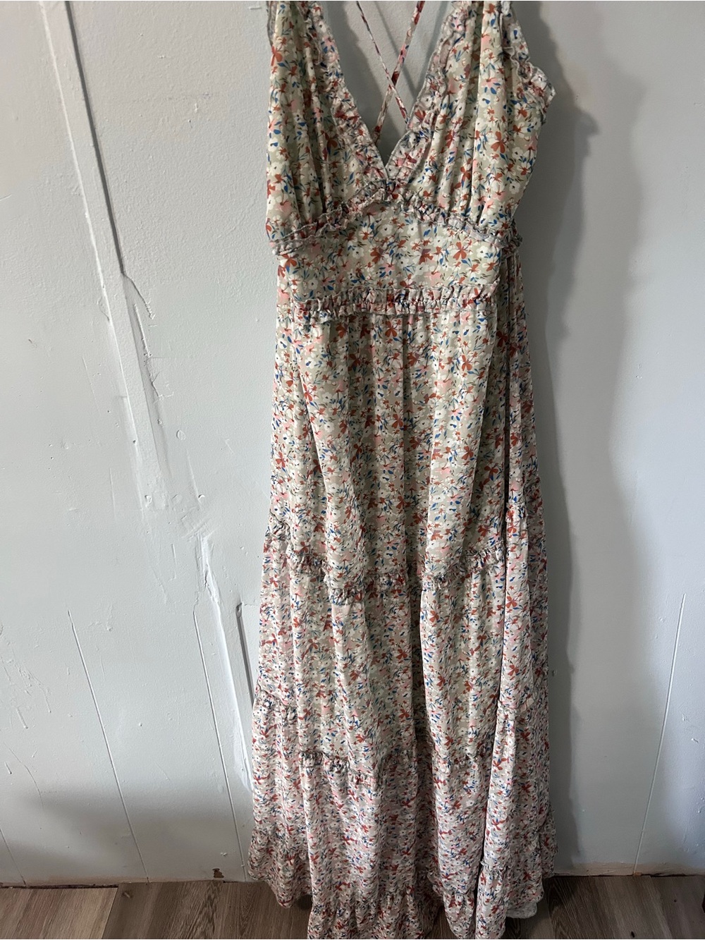Beavely — Floral Maxi Dress With Adjustable Straps
